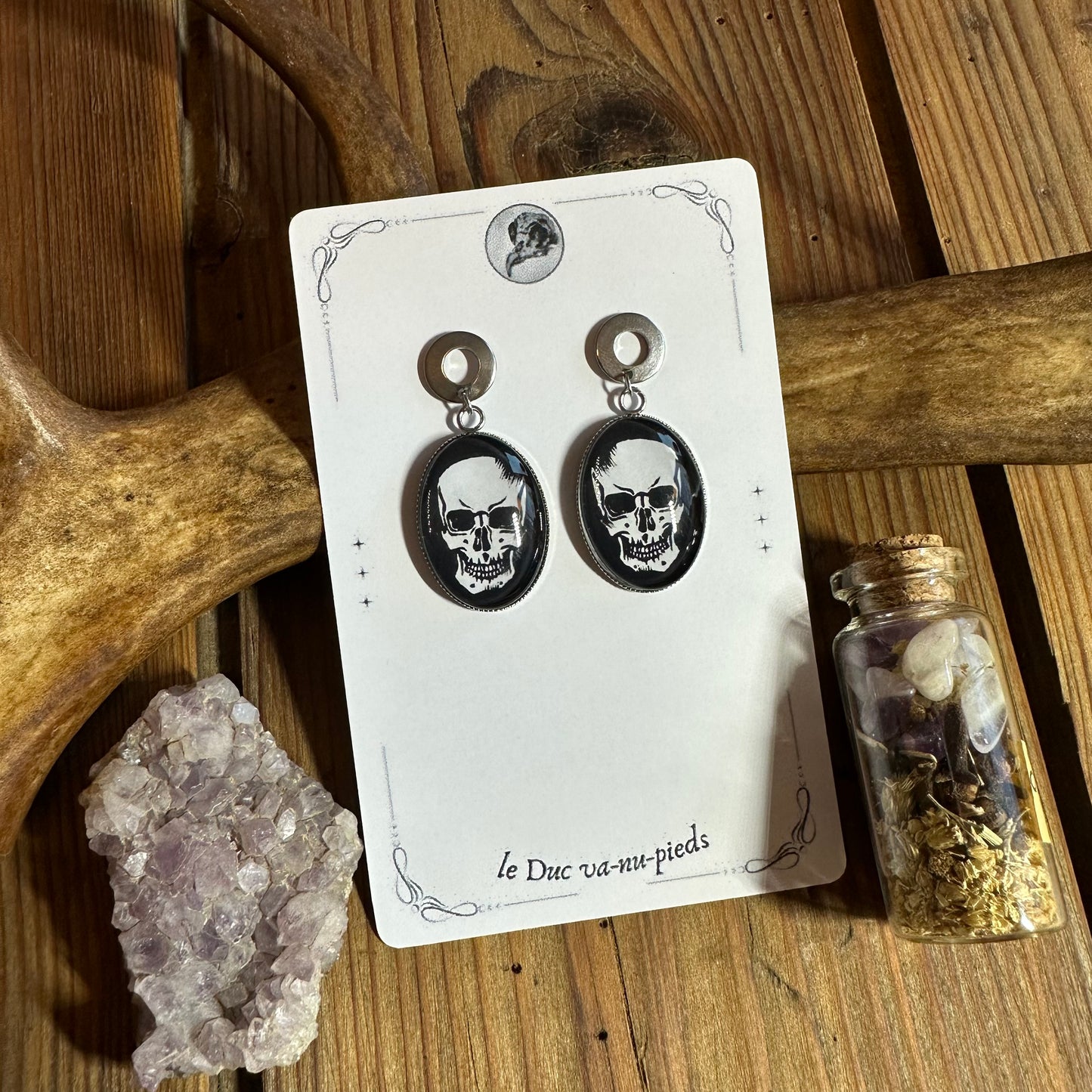 Skull earrings